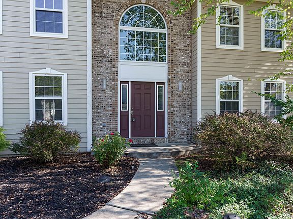4th image of 792 Bovee Ln