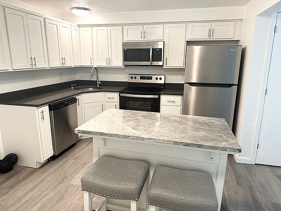 All stainless appliances