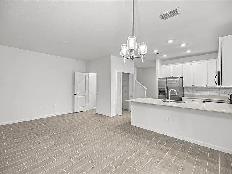 3644 SE 37th Ct — Photo 6