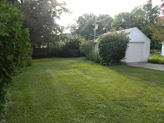 5th image of 324 Vale Ave N