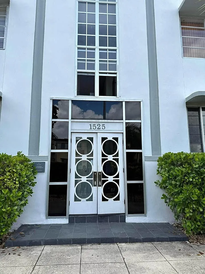 South Beach Condo Retreat with 1 BathUnit 206 — Photo 3