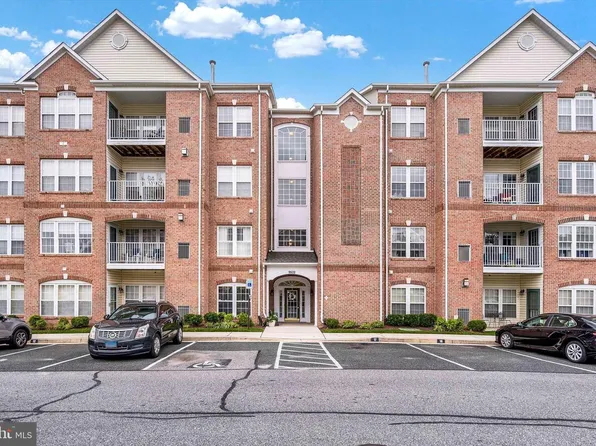 9502 Amberleigh Ln APT L, Perry Hall, MD 21128