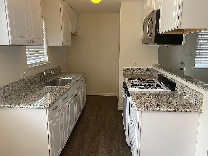 1st image of 2839 W Fairmont Ave #204-204-204
