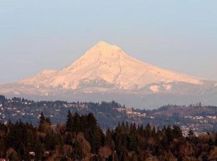 3642 SW Baird St, Portland, OR 97219