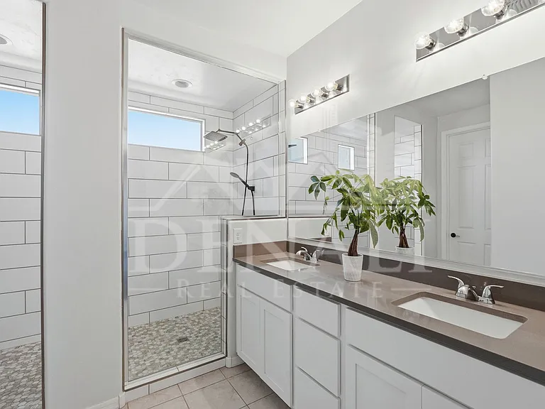 4220 S Macy Cir — Photo 22