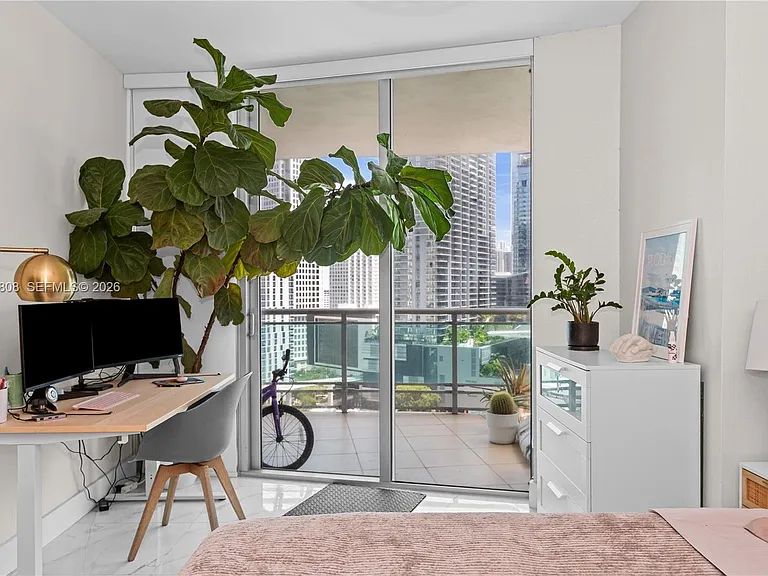 350 S Miami Ave #2102 — Photo 26