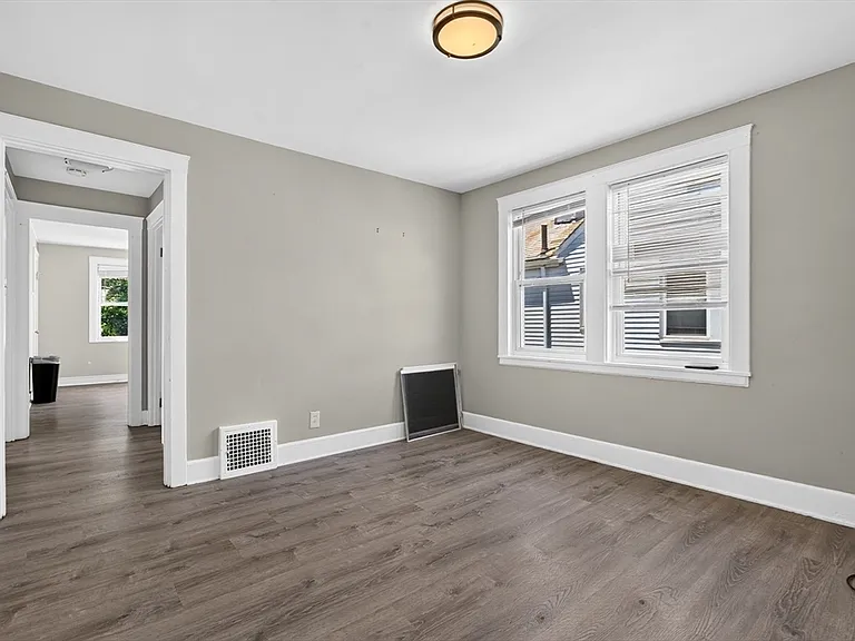 65-67 Lawn Ave #2 — Photo 13