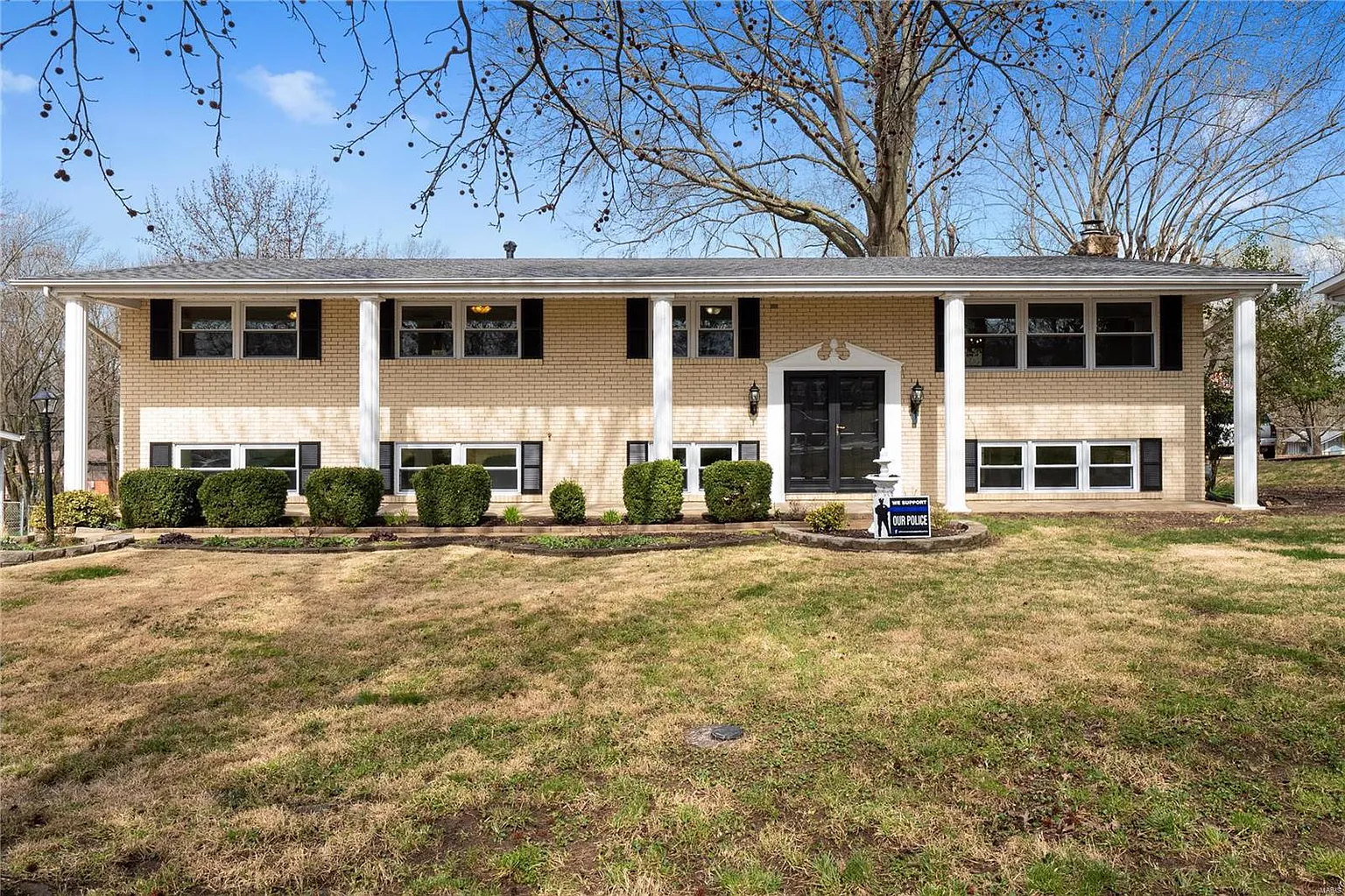 4375 Berrywick Ter photo 1