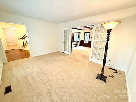 3rd image of 7100 Sythe Ct