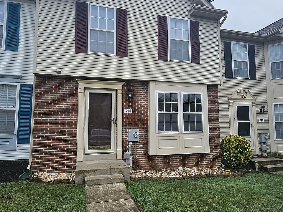 1st image of 218 Moser Cir