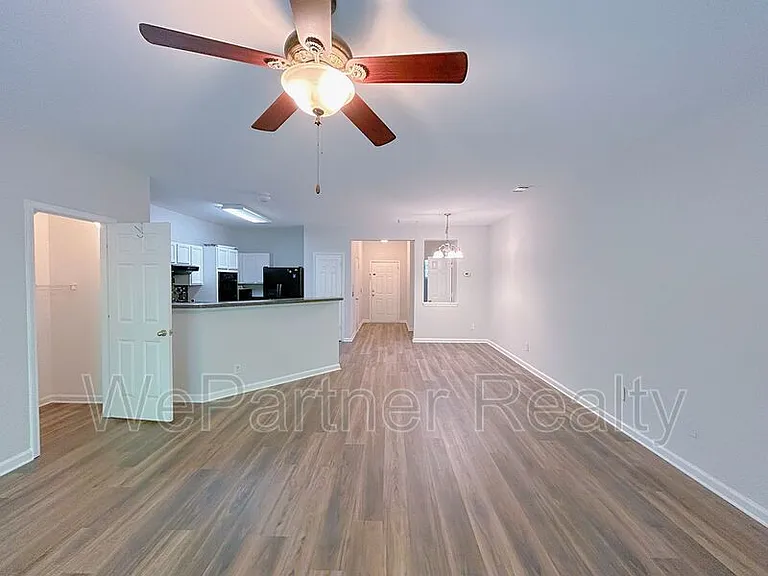 3459 Dianthus Ln — Photo 4