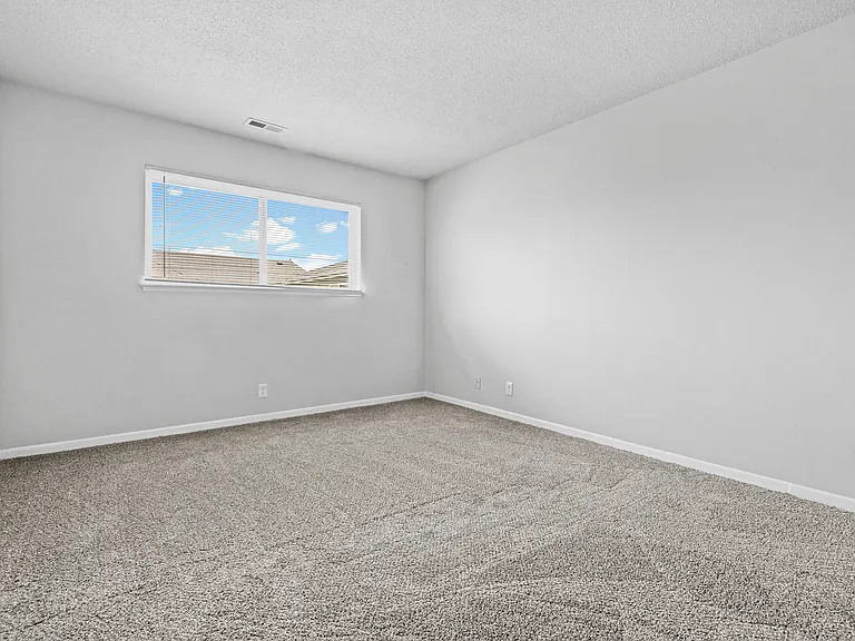 Mercury West Apartments — Photo 6