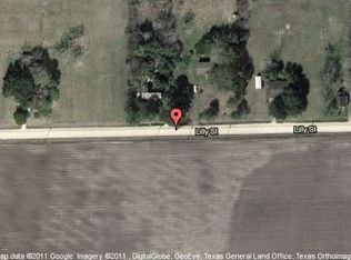 914 Lilly St, El Campo, TX 77437