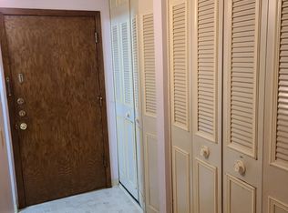 10501 Cedar Lake Rd APT 202, Minnetonka, MN 55305