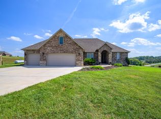 104 Ridgerock Ct, Ozark, MO 65721
