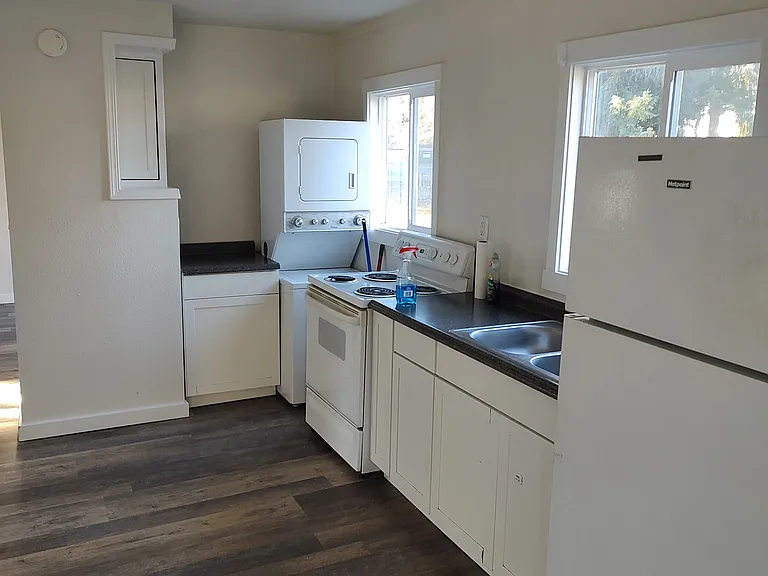 45831 Squire Creek Rd — Photo 2