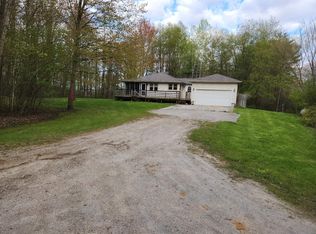 5929 N Water Rd, Sanford, MI 48657