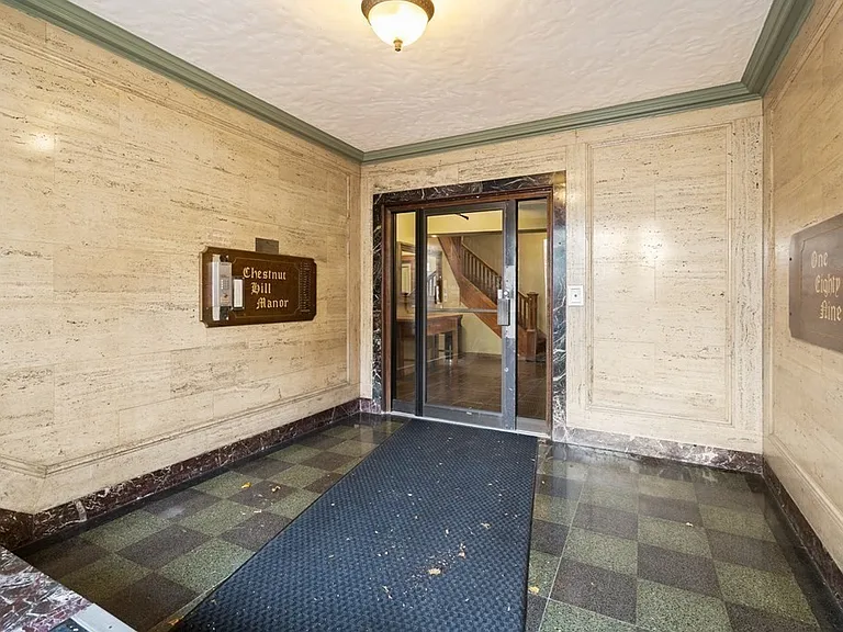190 Chestnut Hill Ave #8 — Photo 1