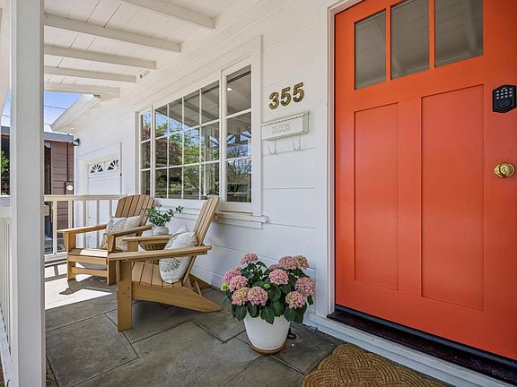 4th image of 355 Irwin Street