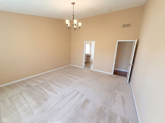 4th image of 13167 Roma Bnd