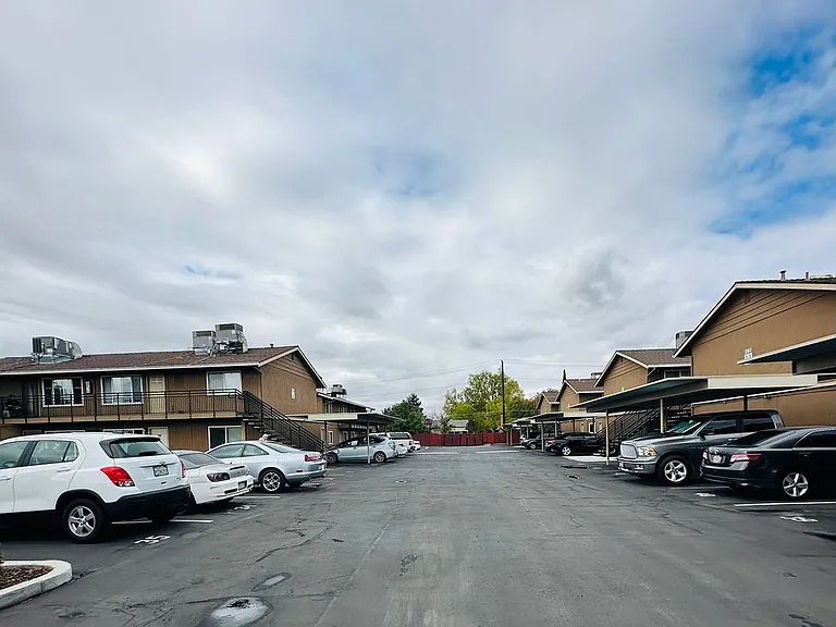 TownView Commons — Photo 8