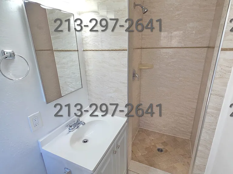 14355 Burbank Blvd #18 — Photo 21