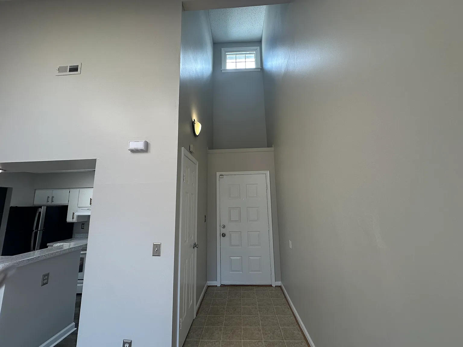 2 bed, 1022 sqft, $1,895 — Photo 2