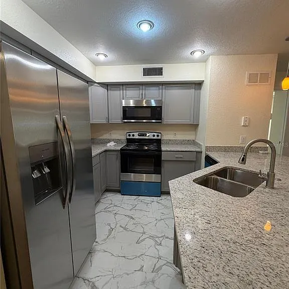 831 Camargo Way #205 — Photo 3