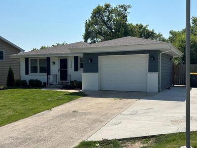 2300 Allen LANE, Waukesha, WI, 53186
