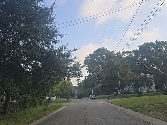 5th image of 7941 Merritt St