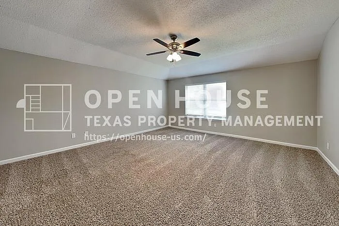 1812 Solitude Ct — Photo 11