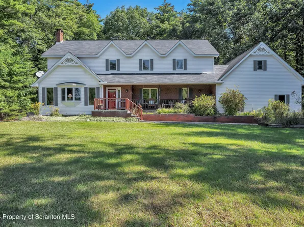 62 Hoadleys Rd, Hawley, PA 18428