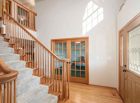 3rd image of 22410 Country Ct