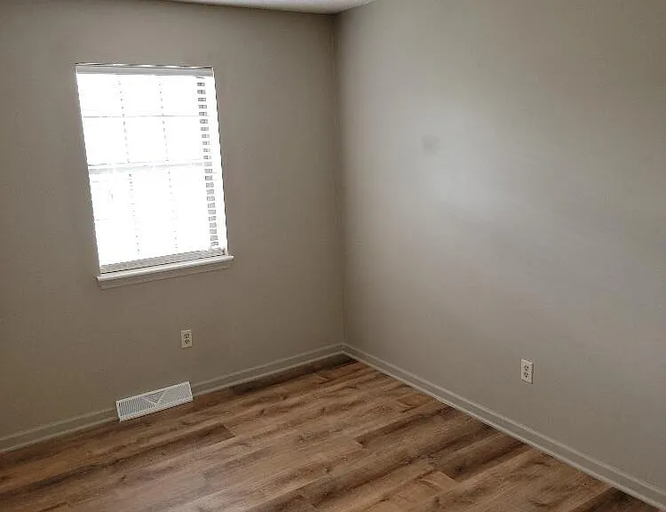 3905 Athens Ct — Photo 15