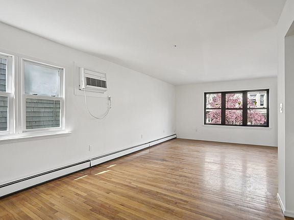 4th image of 342 Ogden Ave #1
