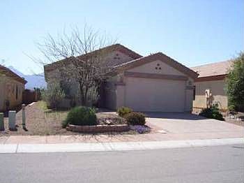 2nd image of 555 W Royal Troon Pl