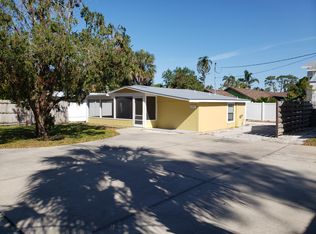 2057 Olentary St, Sarasota, FL 34231