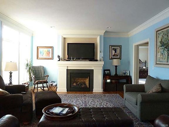 2nd image of 6156 Shapleigh Dr