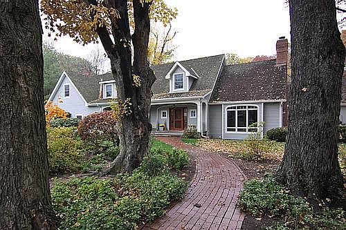 1st image of 1015 27th Avenue Ct