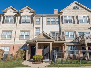 1404 Canterfield Pkwy W #0, West Dundee, IL 60118