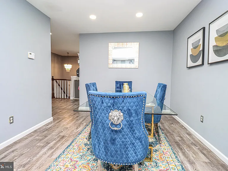 2426 Vineyard Ln — Photo 9