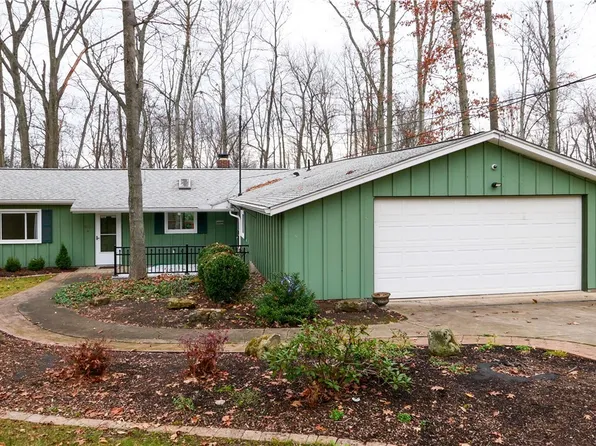 8155 S Park St, Garrettsville, OH 44231