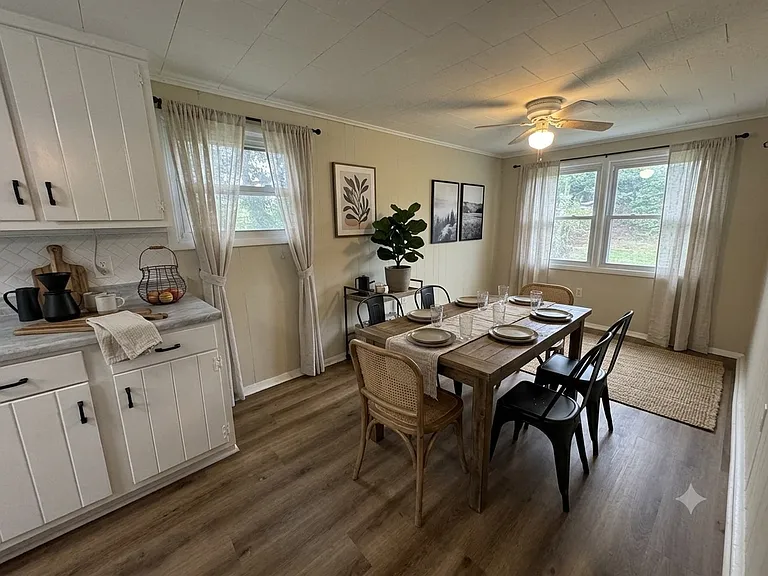 21 Reservoir Rd #4 — Photo 7