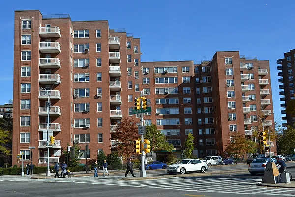 110 45 Queens Blvd. in Forest Hills Sales Rentals Floorplans