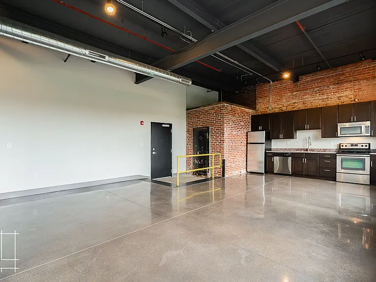 Wonder Bread Lofts — Photo 64