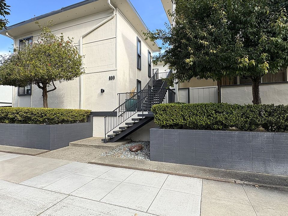 1st image of 899 Webster St #4