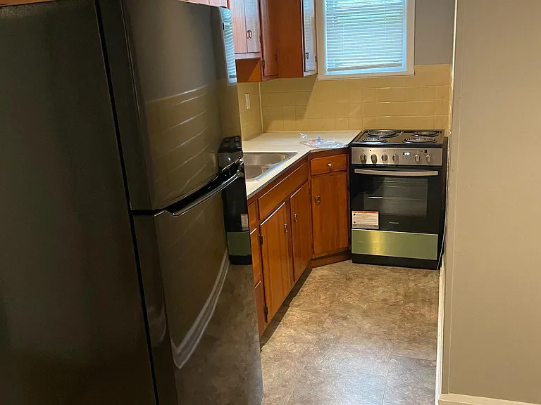 1011 Maupin Ave #1 — Photo 7