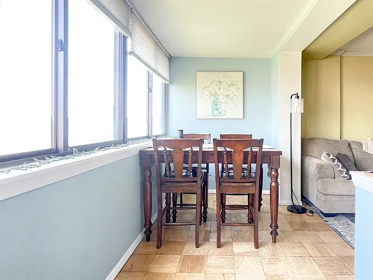 2 Hawthorne Pl #16K — Photo 18