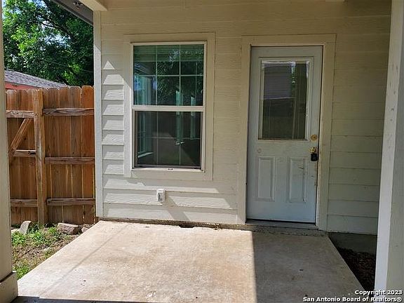 3rd image of 414 JENNINGS AVE