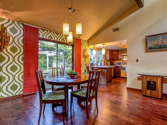 4th image of 6527 La Jolla St